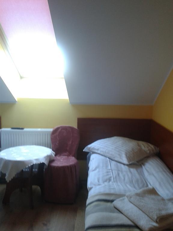 Gosciniec Sloneczny Hotel Drzonków Quarto foto