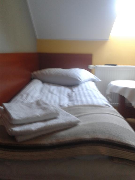 Gosciniec Sloneczny Hotel Drzonków Quarto foto
